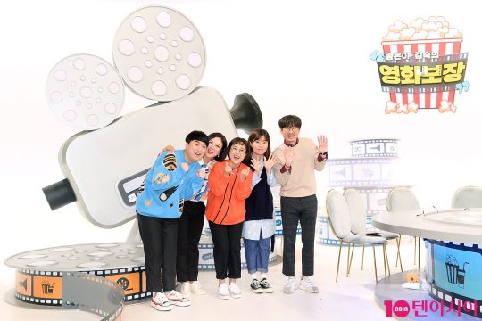 개그맨 황제성(왼쪽부터), 김숙, 송은이, 박지선, 장항준 감독