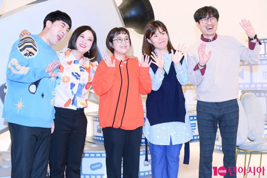 개그맨 황제성(왼쪽부터), 김숙, 송은이, 박지선, 장항준 감독