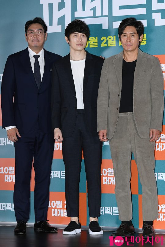 배우 조진웅(왼쪽부터), 용수 감독, 설경구