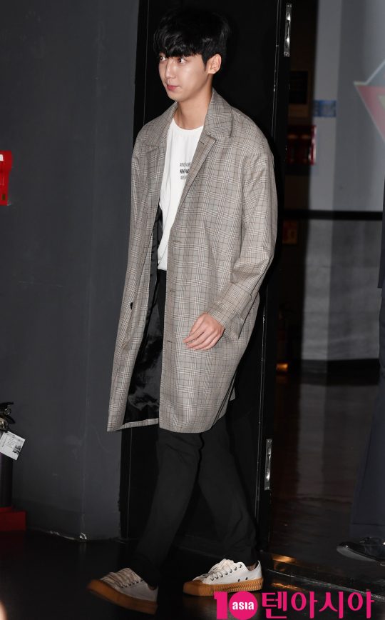 배우 영민이 25일 오후 서울 자양동 롯데시네마 건대입구점에서 열린 영화 ‘수상한 이웃’ 언론시사회에 참석하고 있다.
