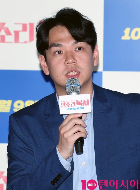 정혁기 감독이 30일 오후 서울 한강로3가 CGV 용산아이파크몰점에서 열린 영화 ‘판소리 복서’ 언론시사회에 참석하고 있다.