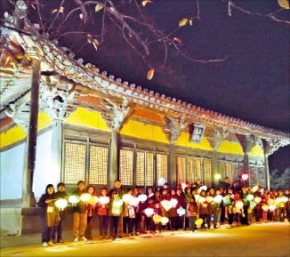 부석사 달빛걷기·무섬마을 夜行…'축제의 고장' 영주로 Go ~ Go