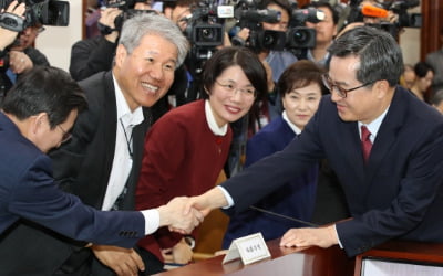 [조재길의 경제산책] 유류세 환원 뒤 국제유가 급등…난감한 정부