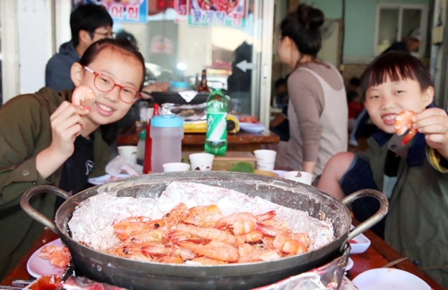 "안면도로 왕새우 드시러 오세요" 11일 대하 축제 개막