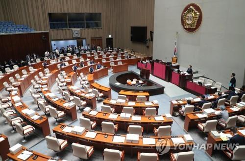 예결위서도 조국 공방…한국 "조사해야" vs 민주 "왜곡 그만"