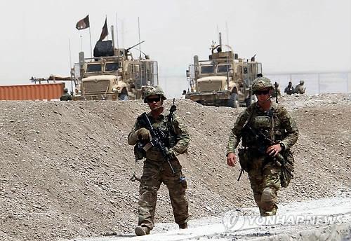 '18년 최장 전쟁' 끝내려는 미국…아프간은 결국 탈레반 손에?
