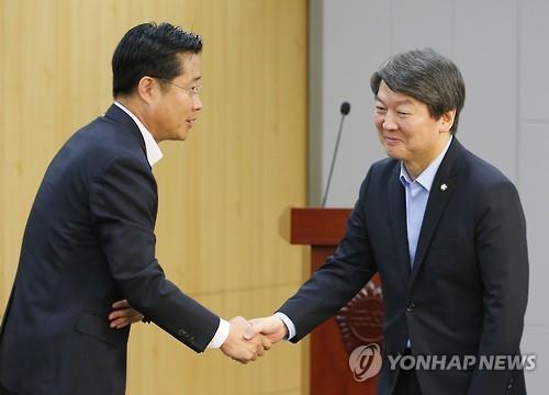 안철수 측근 "추석前 귀국은 낭설…축적의 시간 더 가질 듯"