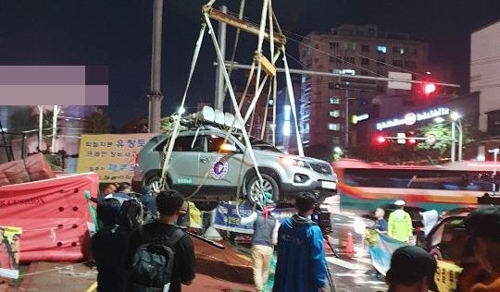 제주서 고공농성 건설노동자, 태풍 북상에 자진 시위 풀어