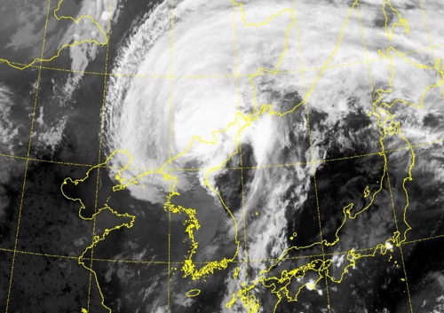 북한 관통하는 '링링' 약해지며 북상 중…태풍특보 모두 해제