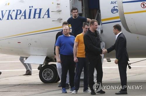 관계 해빙 신호…러·우크라이나 억류 인사 교환