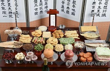 "친척 모임 안가요" 가족끼리·나홀로 추석 보내는 사람들