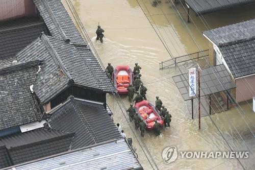  '우익내각' 완성한 日아베 "개헌 향한 도전, 반드시 완수 결의"