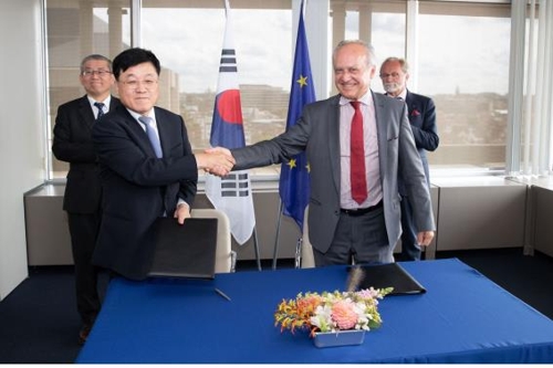 한-유럽 車협회 MOU…"이산화탄소 규제·친환경차 현안 협력"
