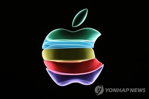 애플, 새 아이폰 등 발표 뒤 주가 3% ↑…시총 1조달러 돌파