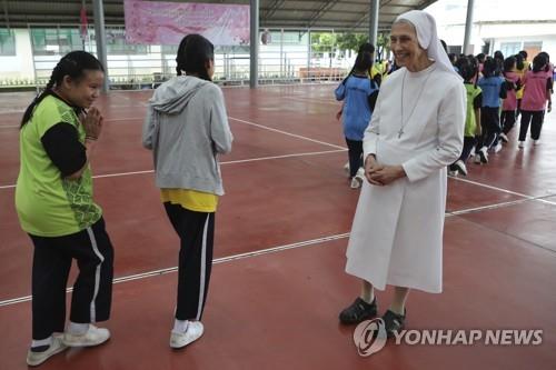 교황 11월 태국 방문 시 '수녀 조카'와 2년 만의 재회