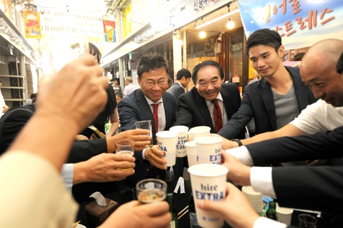 서울 을지로 신중부시장 건어물맥주축제…생맥주 한 잔 1천원