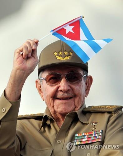 中, 건국 70주년 유공자에 쿠바 카스트로 총서기 선정