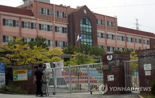 검찰, 조국 동생 웅동학원 공사 실체수사…허위 계약 정황