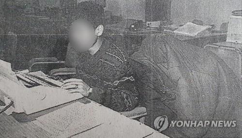 화성사건 당시 수배전단에 '왼손 문신'…이번 용의자는?