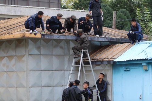 남북·유엔사, JSA 건물 피해복구…사상 첫 3자협력 보수(종합)