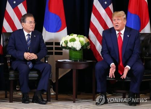 한국당 "조국, 사퇴하기 딱 좋은 시기" 압수수색 고리로 맹폭