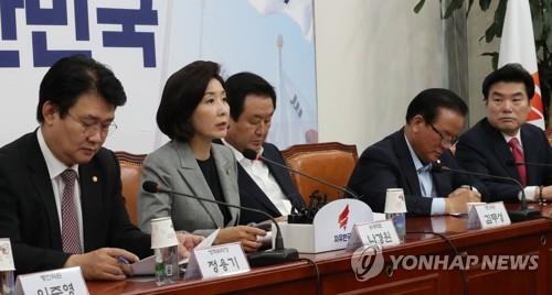 한국당, '曺해임건의' 야권공조 모색 강화…"국론분열 막자"