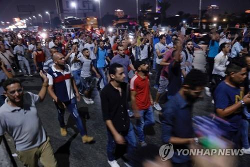 "이집트 정부, 대통령 퇴진 시위 관련 1천여명 체포"