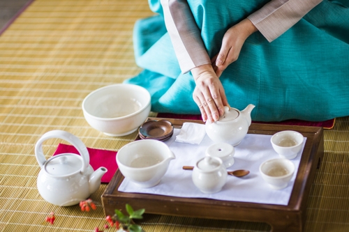 가을날 경복궁서 마시는 차, 창경궁서 보는 공연