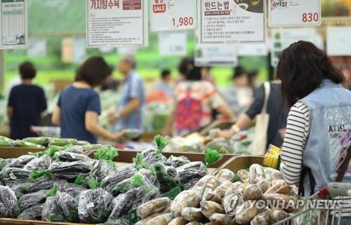 한은 "소비자물가 단기 하락 디플레와 다르다…곧 반등"