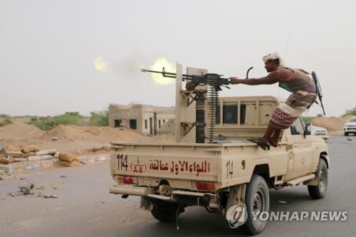 예멘반군, 휴전제안 뒤 첫 사우디 공격 주장…"포로 수백명"