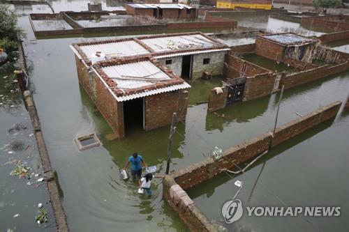 인도 북부 홍수로 60여명 사망…힌두교 성지 큰 피해