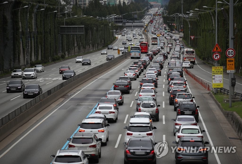 추석 명절, 최고 인기 휴게소는?…"하루 1만2천대 이용"