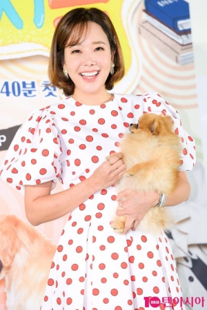 [TEN PHOTO]소유진 &#39;귀여운 강아지와 함께&#39;