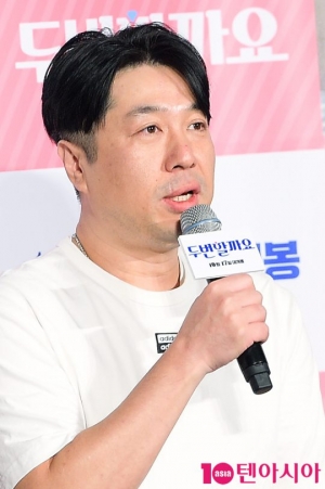 &#39;두번할까요&#39; 박용집 감독 &#34;영화 &#39;성실한 나라의 앨리스&#39; 속 이중성 보고 이정현 캐스팅&#34;