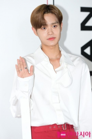 [TEN PHOTO]이대휘 &#39;오늘 꾸미고 왔어요&#39;