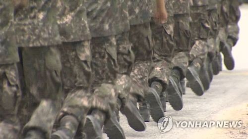 부하의 돈 늦게 갚고 평가 시험 부탁한 軍 간부…징계 마땅