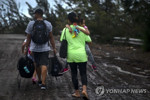 허리케인 '도리안' 직격한 바하마서 사망자 20명으로 늘어