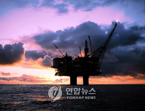 국제유가, 미중협상·중동 변수 속 보합권…WTI 0.07%↓