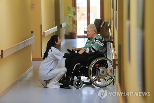 요양시설 간호사 부족 독일, 멕시코서 수혈 나서