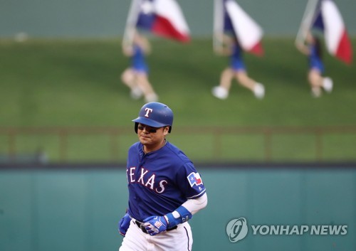 추신수 시즌 24번째 홈런…MLB 텍사스는 양키스에 대패