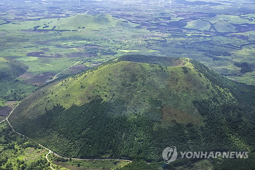 "다랑쉬오름 올라 달님에 소원빌어요"  제주, 연휴행사 풍성