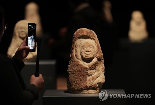 강원도 대표 유물 창령사터 나한상, 이번엔 부산 간다