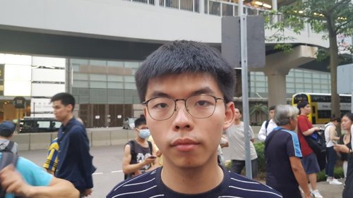 '홍콩 시위 주역' 조슈아 웡, 체포 하루 만에 석방