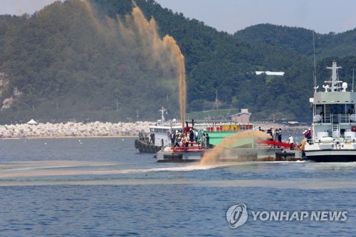 전남도, 적조 방제·예찰 활동에 긴급 예산 4억여원 투입