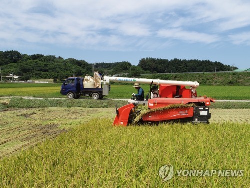 "콤바인 빌려 쓰세요" 양양군, 농기계 임대사업 추진