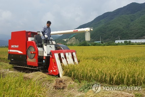 '가을이 성큼'…선선한 날씨에 나들이객 '산으로 공원으로…'