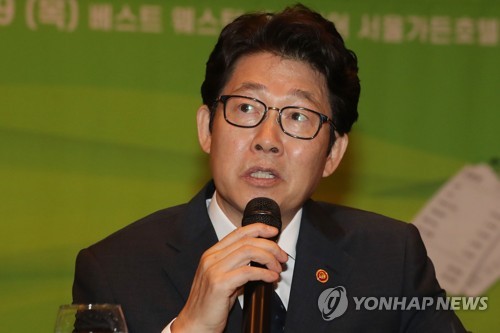 조명래 환경장관 "日 '원전오염수 배출' 적극 챙기겠다"