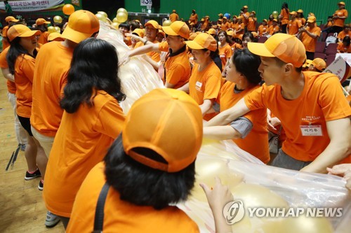 생산인구 줄자 외국인에 빗장연다…비자신설·지방거주 인센티브(종합)