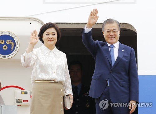 文대통령, 태국 향발…5박 6일 동남아 3국 순방