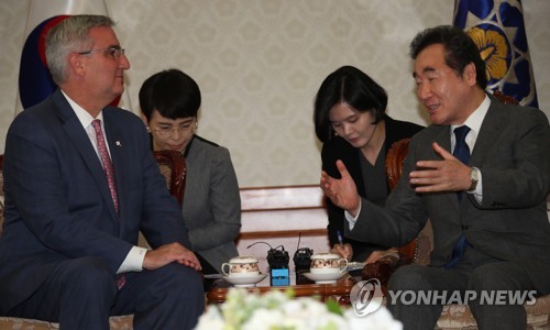 이총리, 인도 국방장관 만나 "신남방·신동방 시너지 내자"